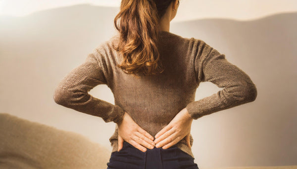 Schmerzen unterer Rücken: Woher kommen die Symptome und wie erfolgt die Behandlung?